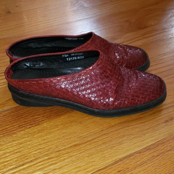 Trotter Heather Slip-On Shoes - Picture 1 of 8
